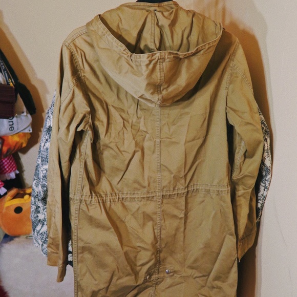 Babaton Utility Jacket - Picture 2 of 3